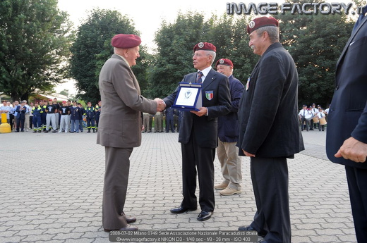 2008-07-02 Milano 0749 Sede Associazione Nazionale Paracadutisti dItalia